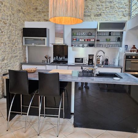 Demeure En Pierre Avec Piscine Privee Villa Etauliers Bagian luar foto